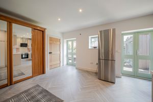 Annexe- click for photo gallery